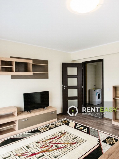 Apartament de lux cu 3 camere de inchiriat in Podul de Fier