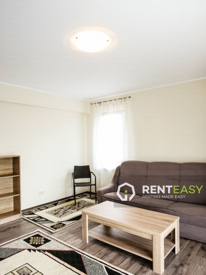 Apartament de lux cu 3 camere de inchiriat in Podul de Fier