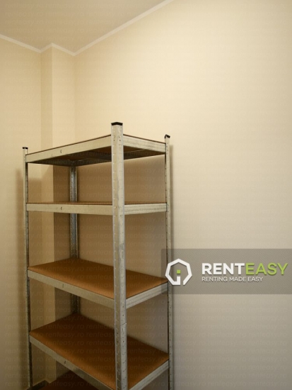 Apartament de lux cu 3 camere de inchiriat in Podul de Fier