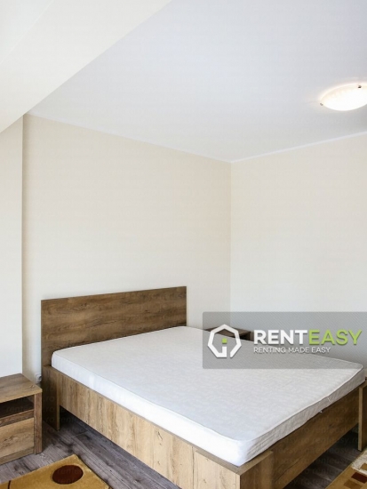 Apartament de lux cu 3 camere de inchiriat in Podul de Fier