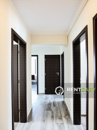Apartament de lux cu 3 camere de inchiriat in Podul de Fier