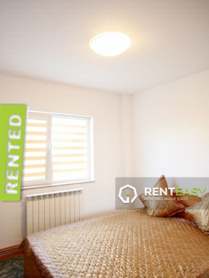 Apartament cu 3 camere in Podul de Fier de inchiriat