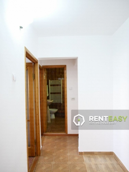 Apartament cu 3 camere in Podul de Fier de inchiriat