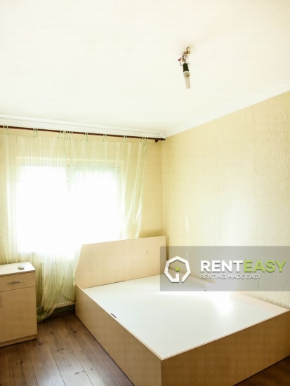 Apartament decomandat 4 camere de inchiriat in zona Palas
