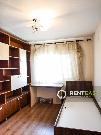 Apartament decomandat 4 camere de inchiriat in zona Palas