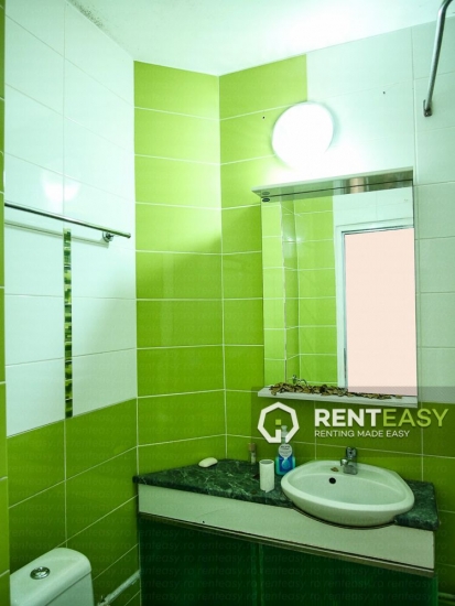 Apartament decomandat 4 camere de inchiriat in zona Palas