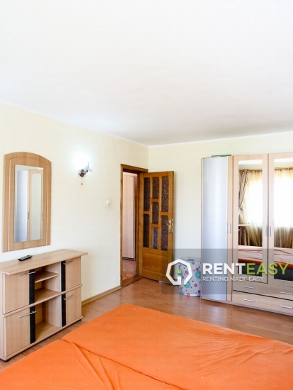 Apartament 3 camere de inchiriat in zona Pacurari