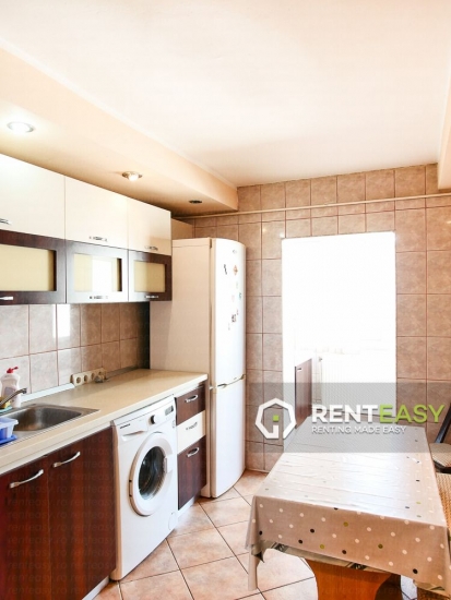 Apartament 3 camere de inchiriat in zona Pacurari