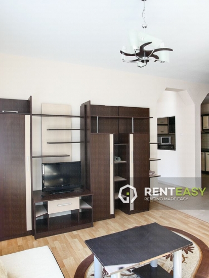 Apartament cu 3 camere in Centru - Tarom de inchiriat