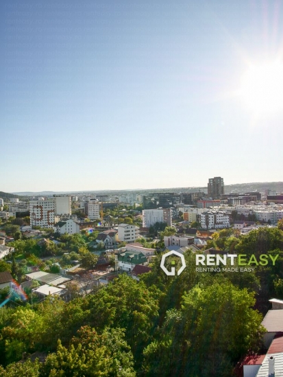 Apartament cu 2 camere de inchiriat in Centru