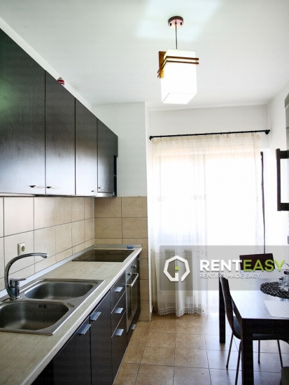 Apartament cu 2 camere de inchiriat in Centru