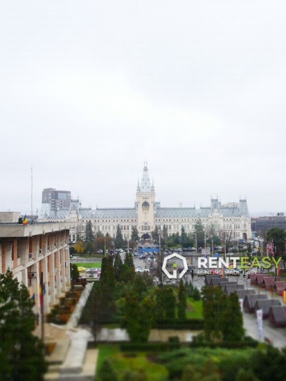 Apartament de lux cu 3 camere de inchiriat pe Stefan cel Mare