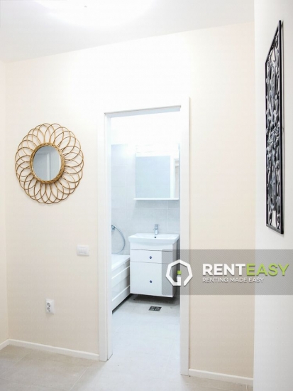 Apartament de lux cu 3 camere de inchiriat pe Stefan cel Mare