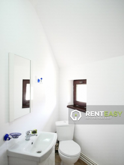 Apartament cu 3 camere la Vila in zona Palas de inchiriat