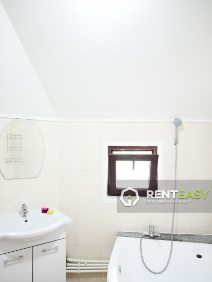 Apartament cu 3 camere la Vila in zona Palas de inchiriat