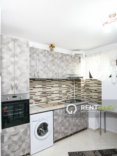 Apartament cu 2 camere de inchiriat in zona Podul de Piatra