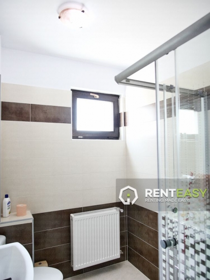Apartament cu 2 camere de inchiriat in zona Podul de Piatra