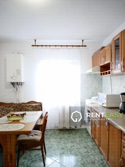Apartament cu 3 camere in Tg Cucu de inchiriat