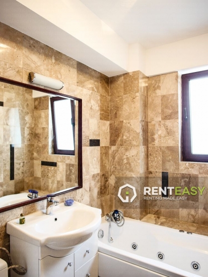 Apartament cu 2 camere Central de inchiriat