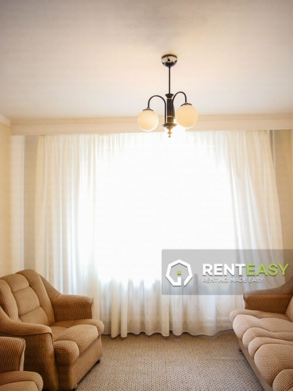 Apartament 3 camere pe Stefan cel Mare de inchiriat