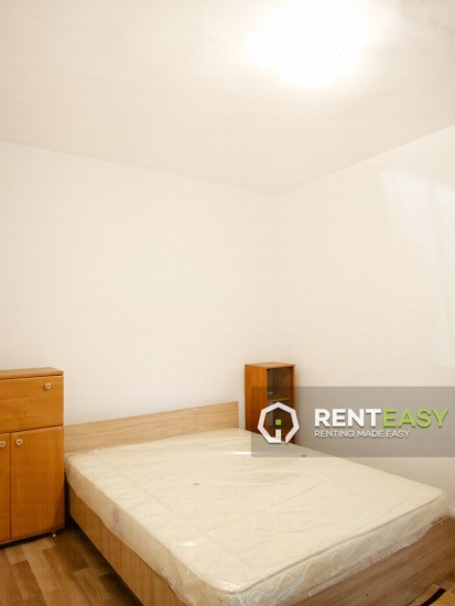 Vila cu 3 camere de inchiriat in zona Arcu