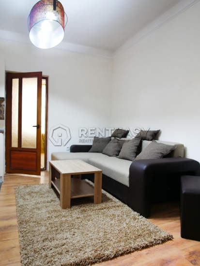 Casa cu 4 camere Centru - UMF