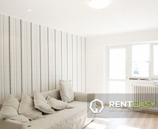 Apartament cu 3 camere in Podul de Fier