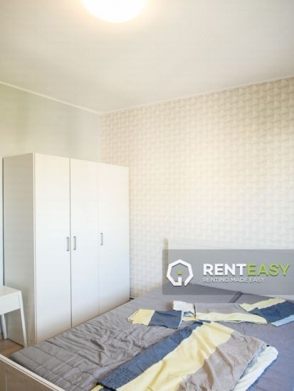 Apartament cu 3 camere in Podul de Fier