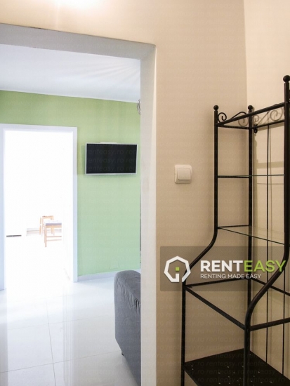 Apartament cu 3 camere in Podul de Fier
