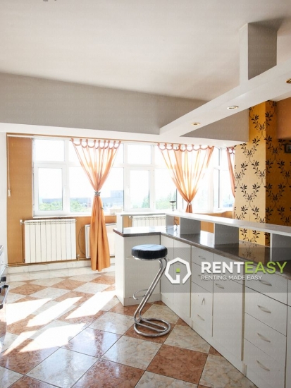 Apartament de lux cu 3 camere in zona Centru - Time Out