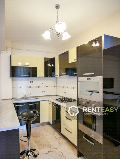 Apartament cu 2 camere langa Palas de inchiriat