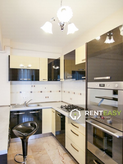 Apartament cu 2 camere langa Palas de inchiriat