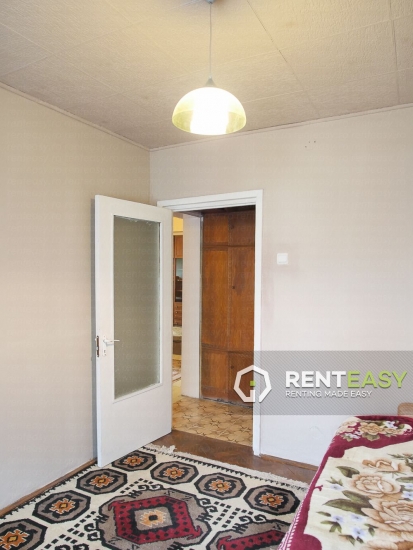 De inchiriat! Apartament 3 camere Centru - UMF