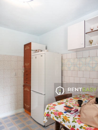De inchiriat! Apartament 3 camere Centru - UMF