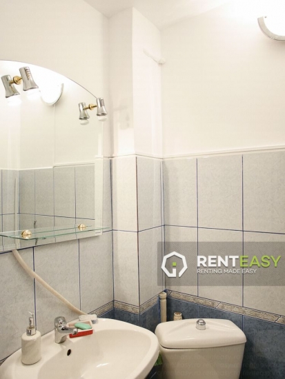Apartament 3 camere de inchiriat zona Podul de Fier