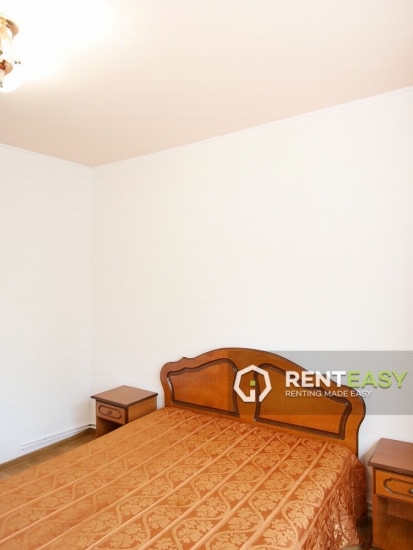 Apartament 3 camere de inchiriat zona Podul de Fier