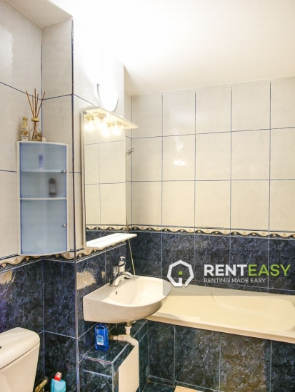 Apartament 3 camere de inchiriat zona Podul de Fier