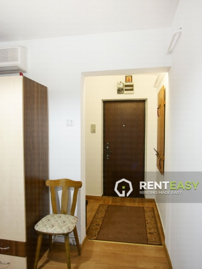 Apartament 3 camere de inchiriat zona Podul de Fier