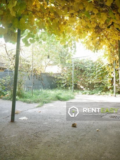 Apartament cu 4 camere de inchiriat situat in Centru - Targu Cucu