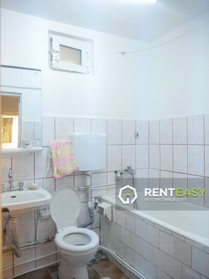 Apartament cu 2 camere la casa de inchiriat in Centru langa UMF