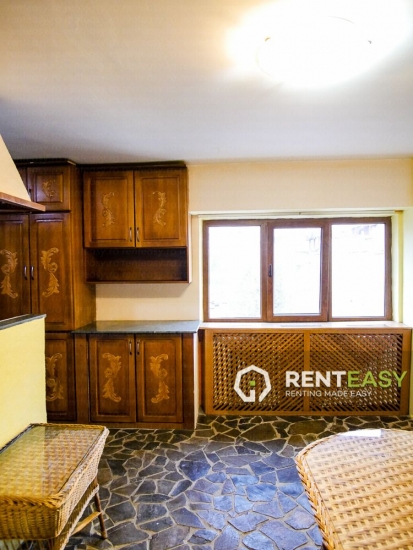 Apartament cu 4 camere de inchiriat situat in Centru - Sfantul Lazar