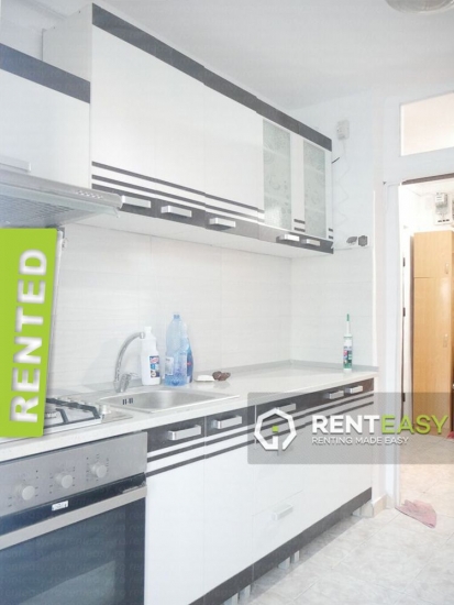 Apartament cu 3 camere de inchiriat situat in Centru langa Palas