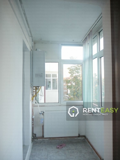 Apartament cu 3 camere de inchiriat situat in Centru langa Palas