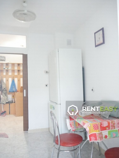 Apartament cu 3 camere de inchiriat situat in Centru langa Palas