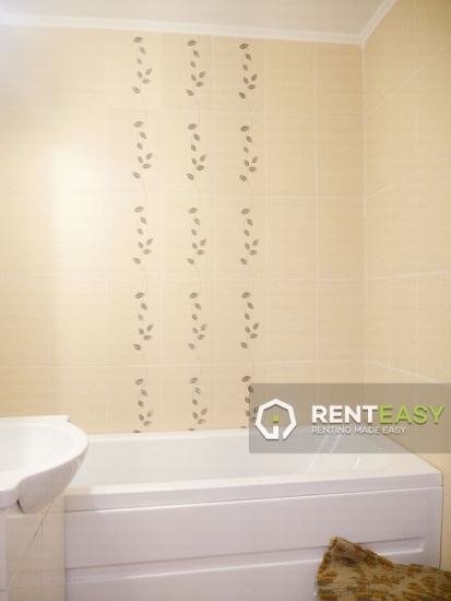 Apartament cu 3 camere de inchiriat situat in Centru langa Palas