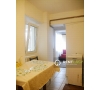 Apartament cu 4 camere oferit spre inchiriere situat langa Palas