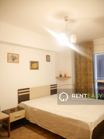 Apartament cu 4 camere oferit spre inchiriere situat langa Palas
