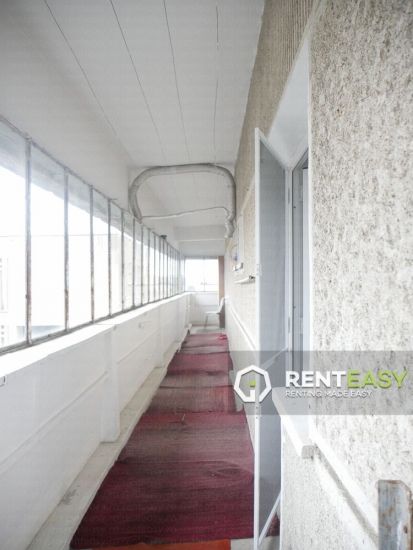 Apartament cu 4 camere oferit spre inchiriere situat langa Palas