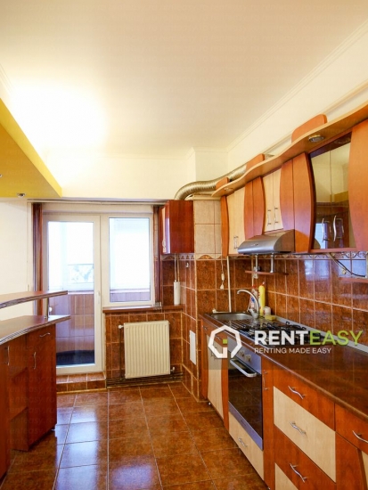 Apartament cu 3 camere in Pacurari de inchiriat
