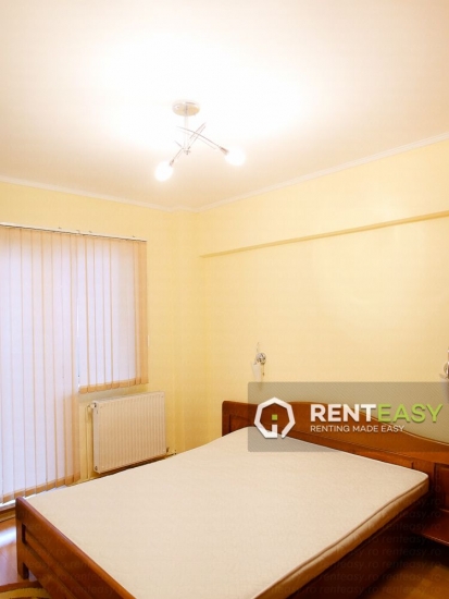 Apartament cu 3 camere in Pacurari de inchiriat